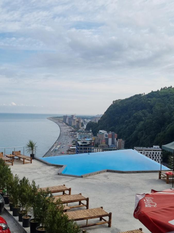 Calypso Kvariati Hotel Esterno foto