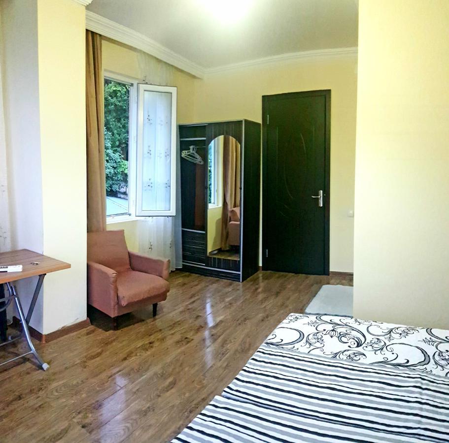 Calypso Kvariati Hotel Esterno foto